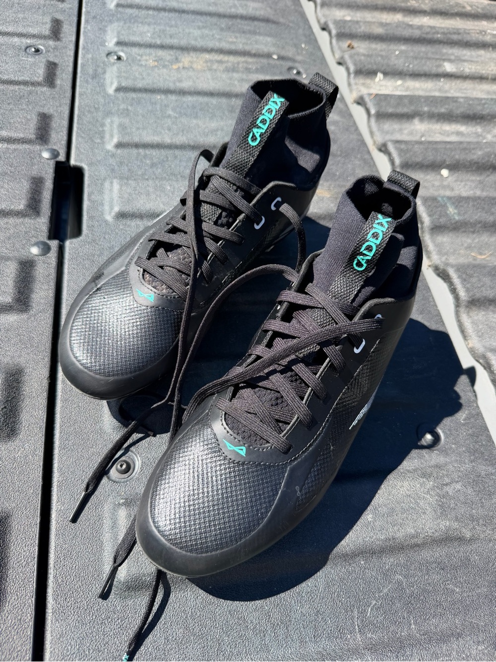 Caddix OG Men's Mid Football Cleats